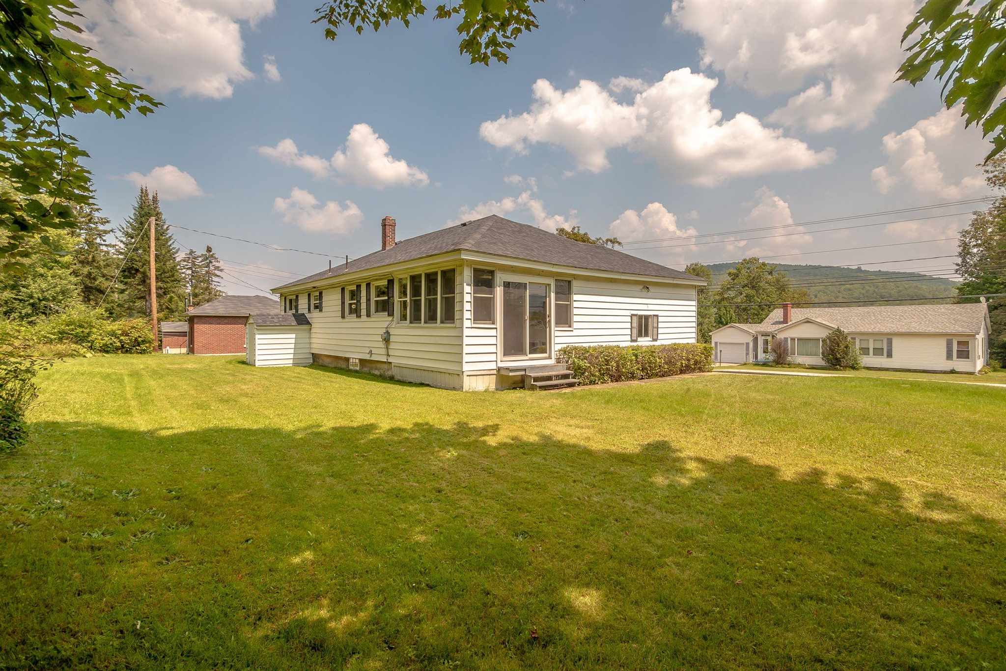 1871 Riverside Drive Berlin, NH 03570 - Photo 5 of 32