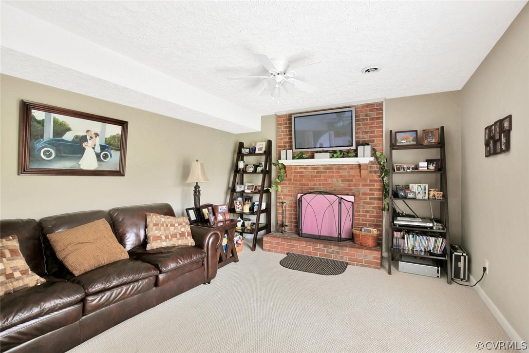 10924 Beaver Castle Road Hopewell, VA 23860 - Photo 11 of 36 Gallery Image 11