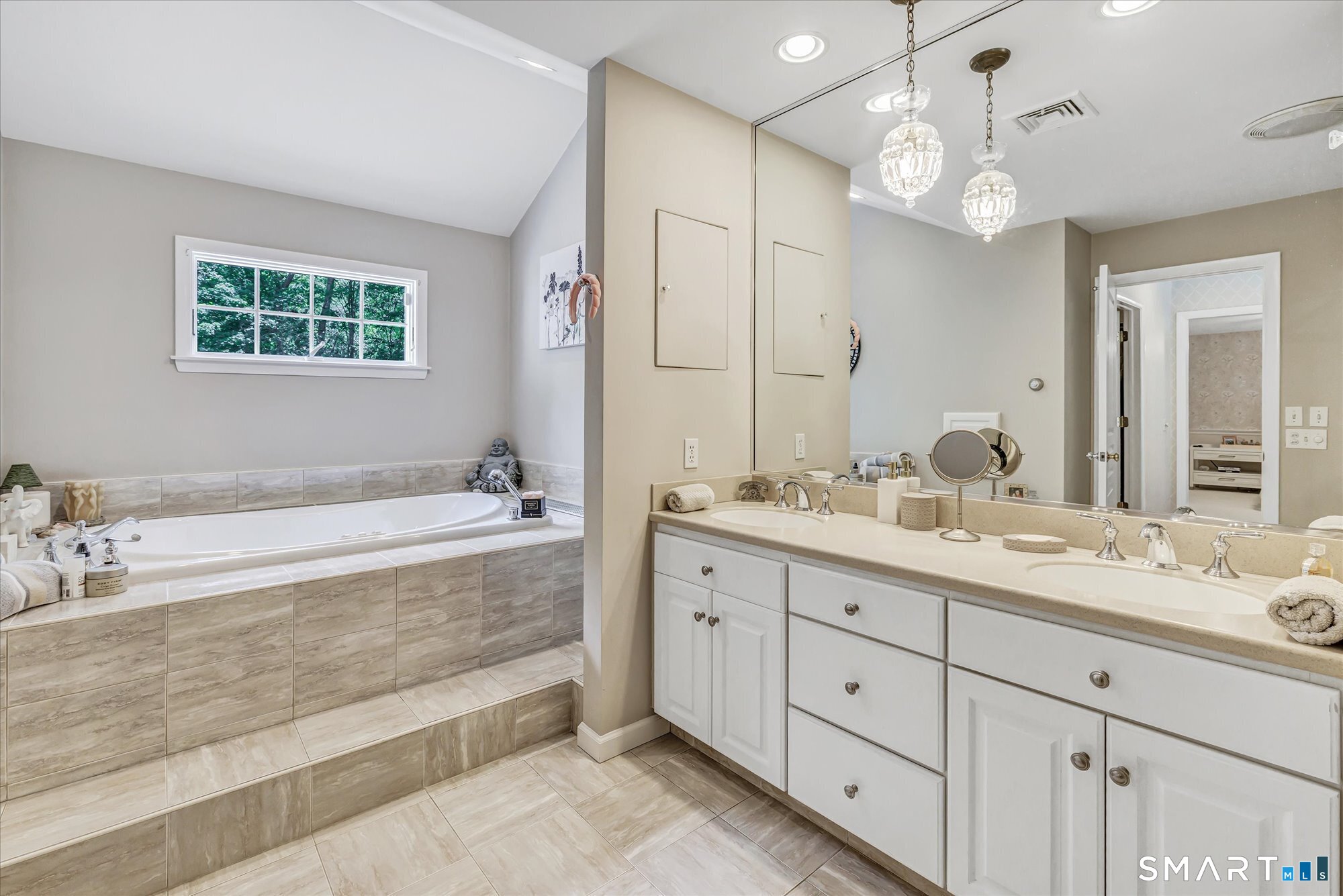 15 Hemlock Hollow Road Woodbridge, CT 06525 - Photo 31 of 40