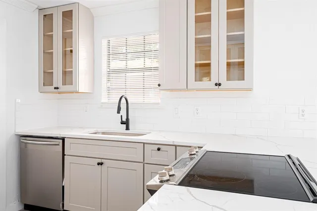 a close view of sink and tap