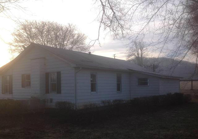 5120 Rausin Road Philadelphia, TN 37846 - Photo 3 of 9 SIDE VIEW