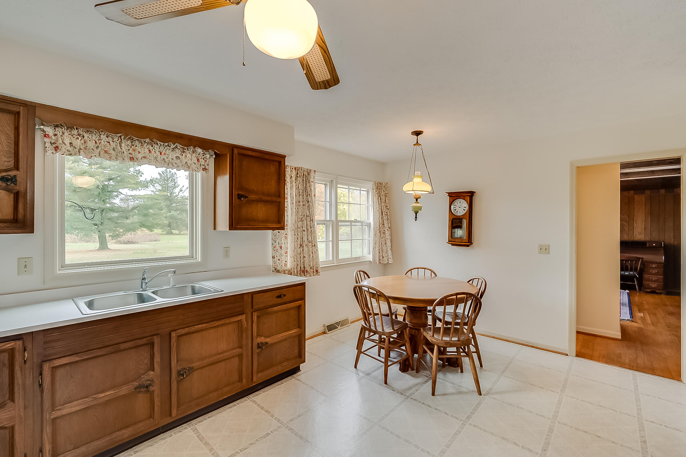 2240 Houston Antioch Road Lexington, KY 40516 - Photo 11 of 28 9