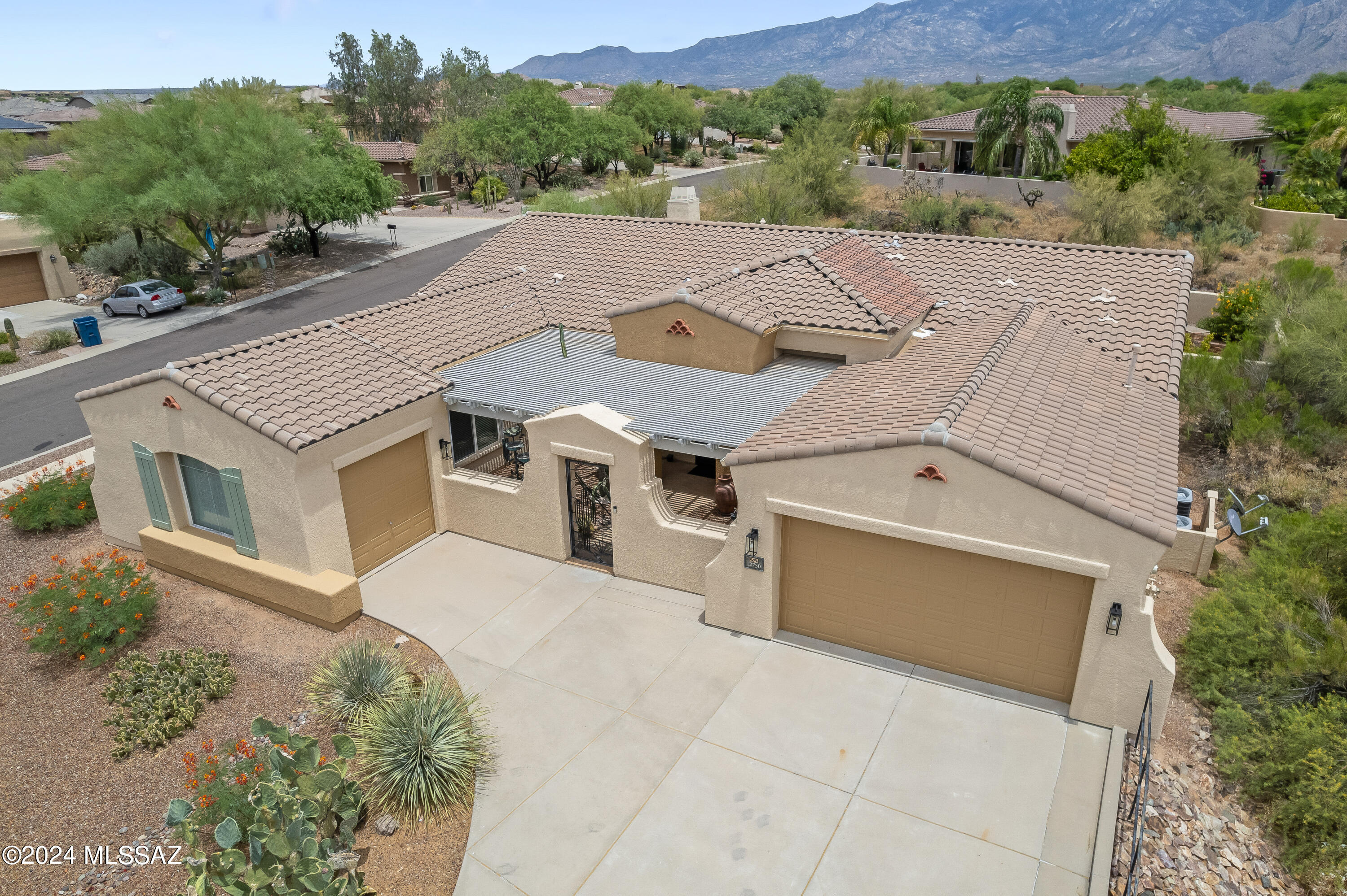 12750 North Morgan Ranch Road Oro Valley, AZ 85755 - Photo 14 of 44