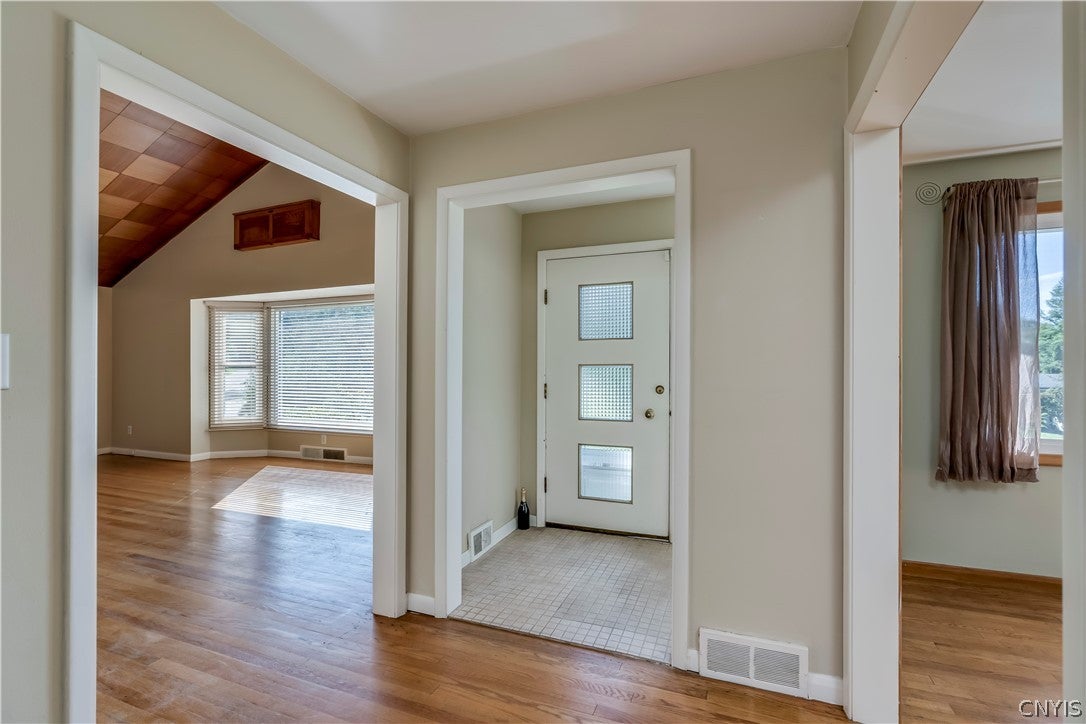 301 Brookford Road Syracuse, NY 13224 - Photo 10 of 49 Gallery Image 10