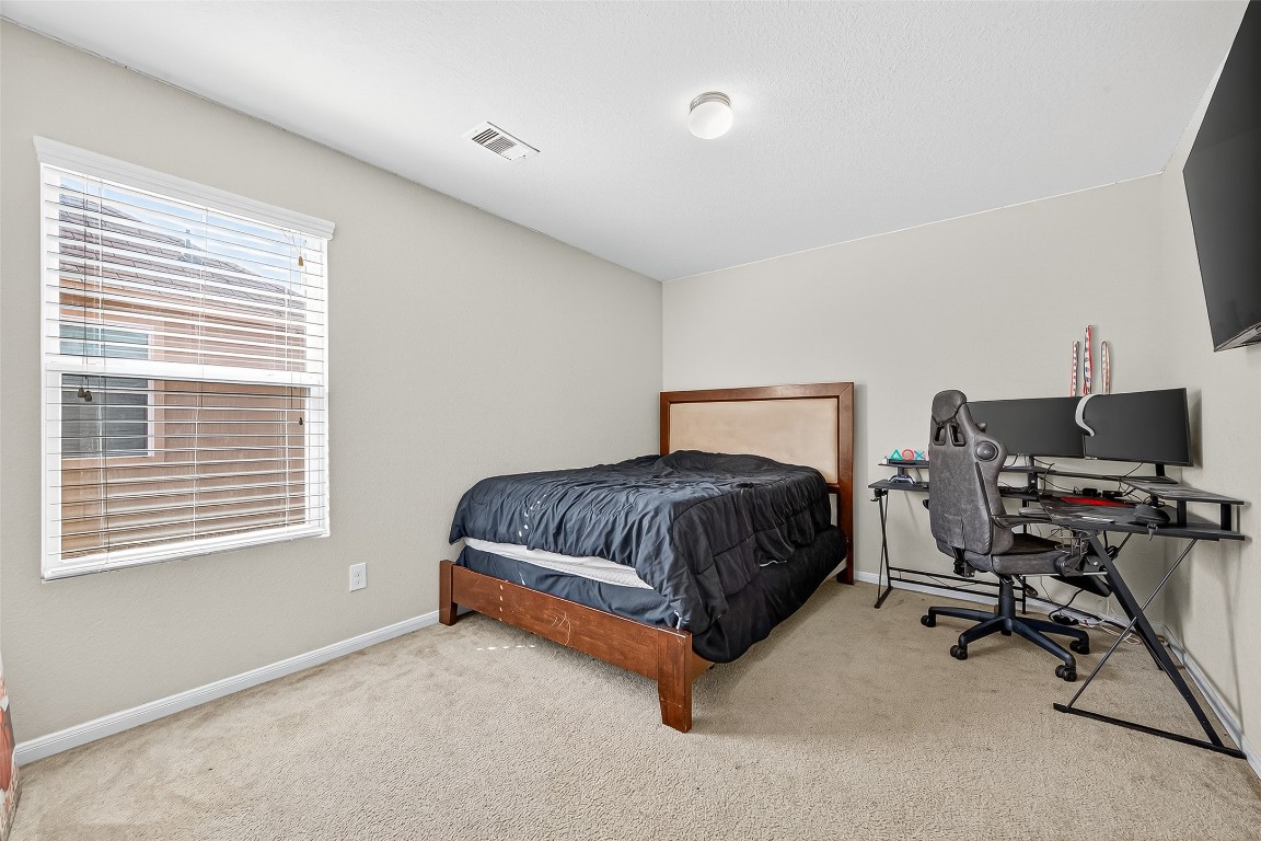 2611 Cottage Step Trail Fresno, TX 77545 - Photo 26 of 28 Secondary Bedroom 1