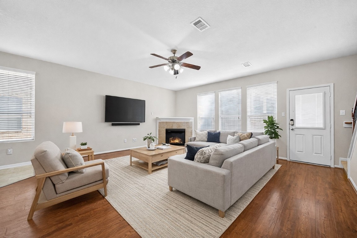 2611 Cottage Step Trail Fresno, TX 77545 - Photo 6 of 28 Open Concept Living Room - Virtually staged to illustrate potential.