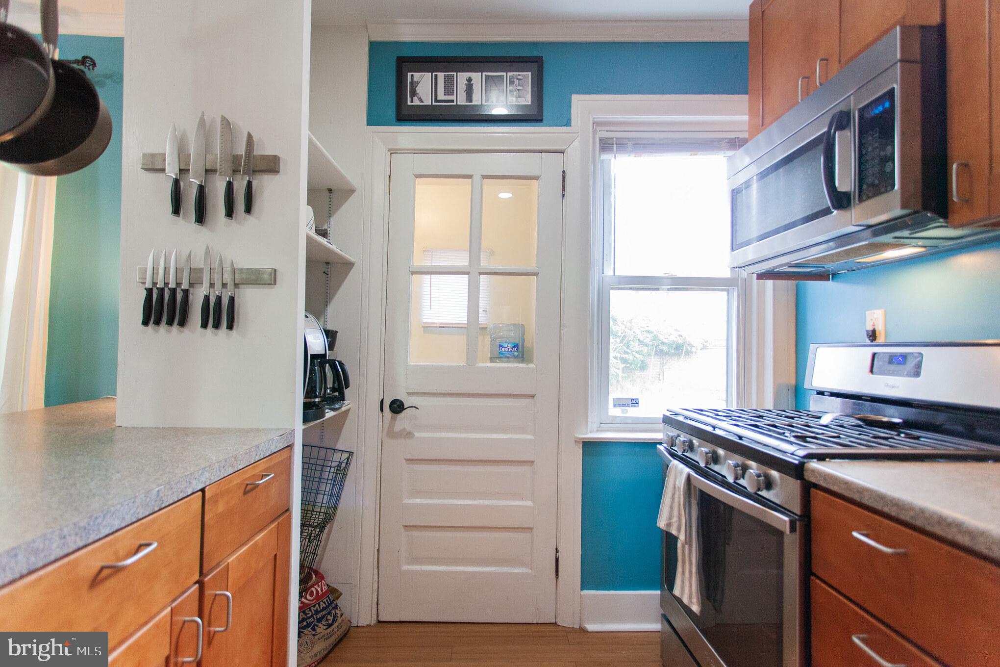 5015 Copley Road Philadelphia, PA 19144 - Photo 20 of 29 Access to backyard and mudroom