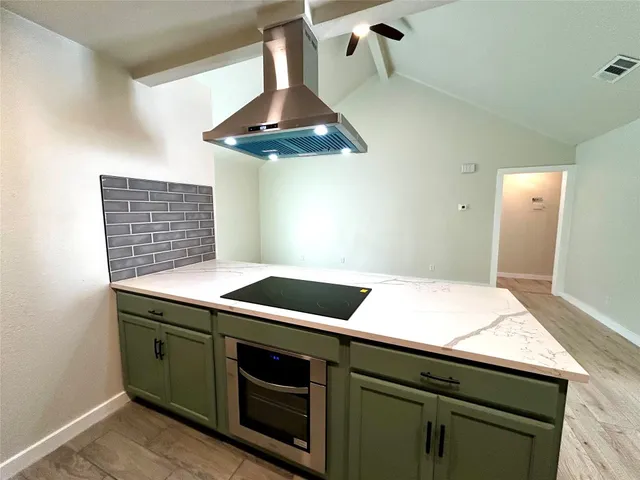 $10,400 | 1005 West Martin Luther King Jr Boulevard, Austin, TX 78701