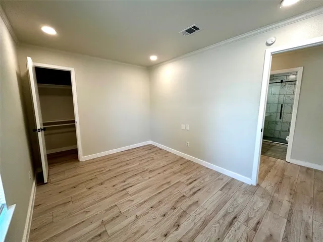 $10,400 | 1005 West Martin Luther King Jr Boulevard, Austin, TX 78701