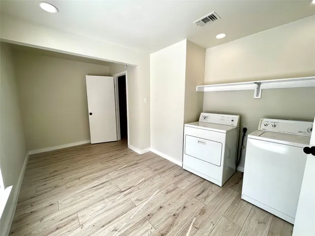 $10,400 | 1005 West Martin Luther King Jr Boulevard, Austin, TX 78701