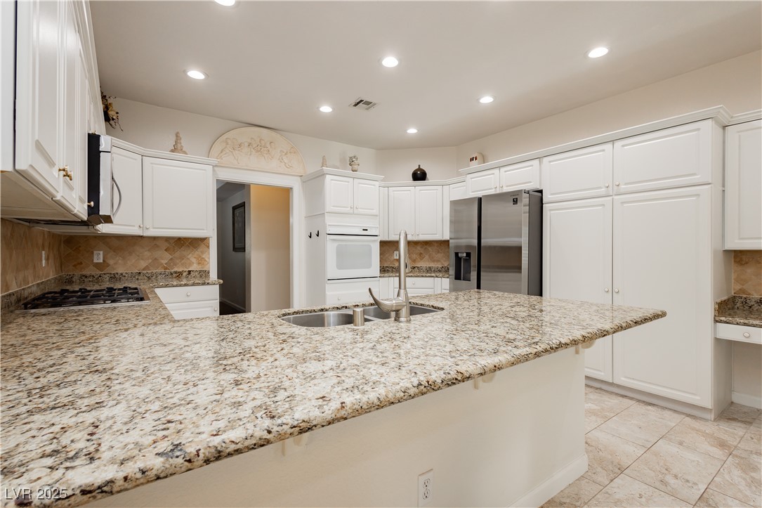 932 Rhyolite Terrace Henderson, NV 89011 - Photo 11 of 41 Gallery Image 11