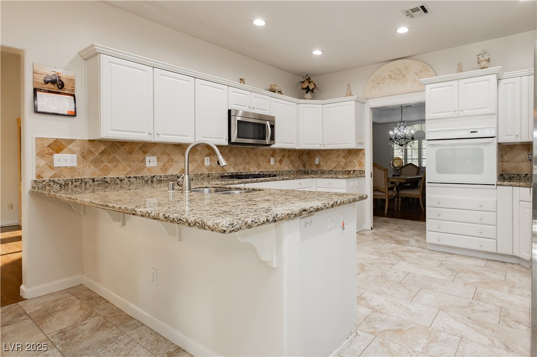 932 Rhyolite Terrace Henderson, NV 89011 - Photo 14 of 41 Gallery Image 14