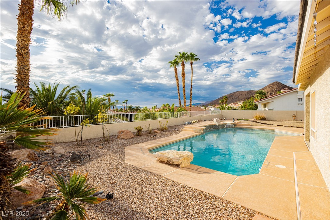 932 Rhyolite Terrace Henderson, NV 89011 - Photo 39 of 41 Gallery Image 39