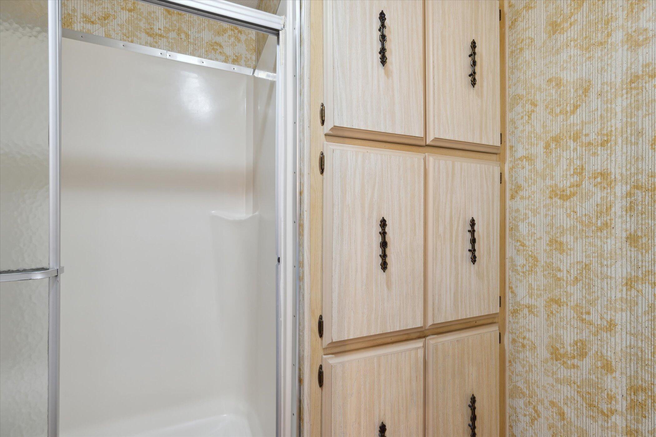 554 Ruth Circle Melbourne, FL 32904 - Photo 24 of 36 a view of wooden door