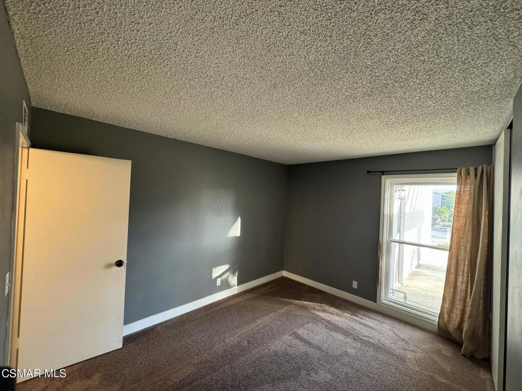 2261 Birchfield Street Simi Valley, CA 93065 - Photo 16 of 23