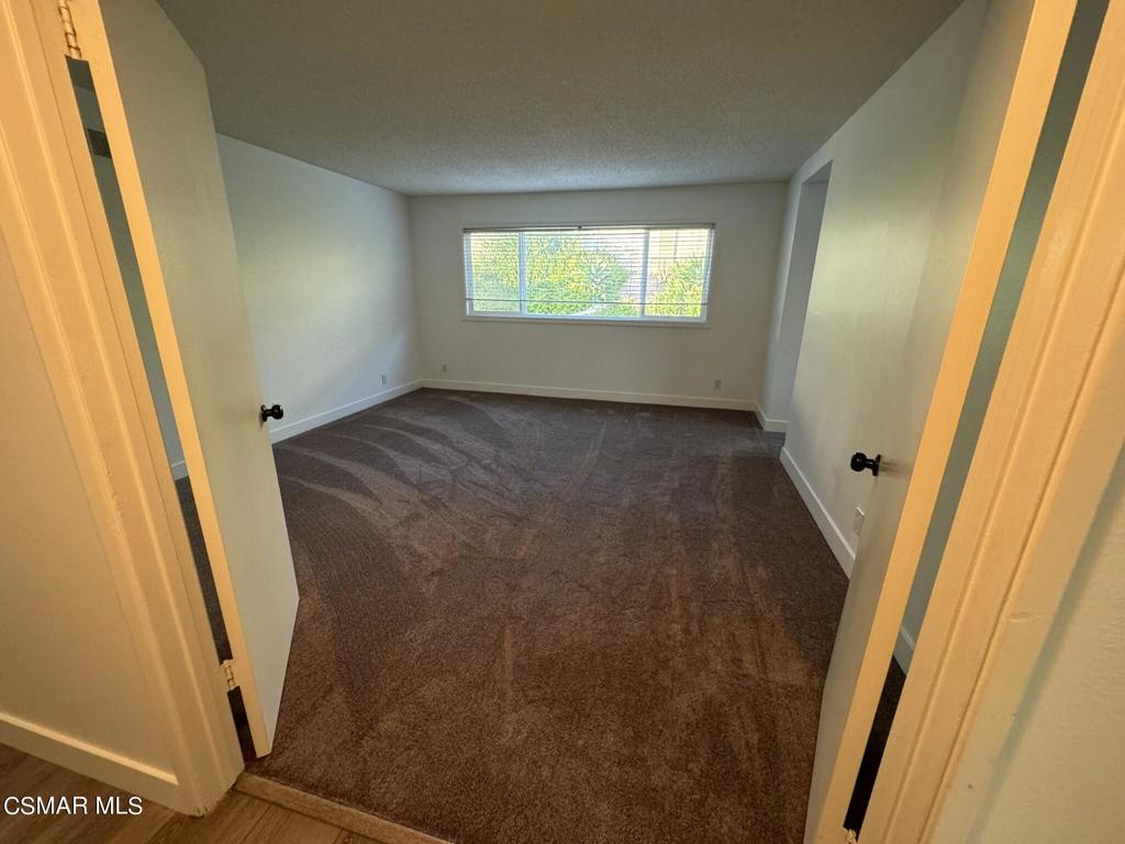 2261 Birchfield Street Simi Valley, CA 93065 - Photo 9 of 23