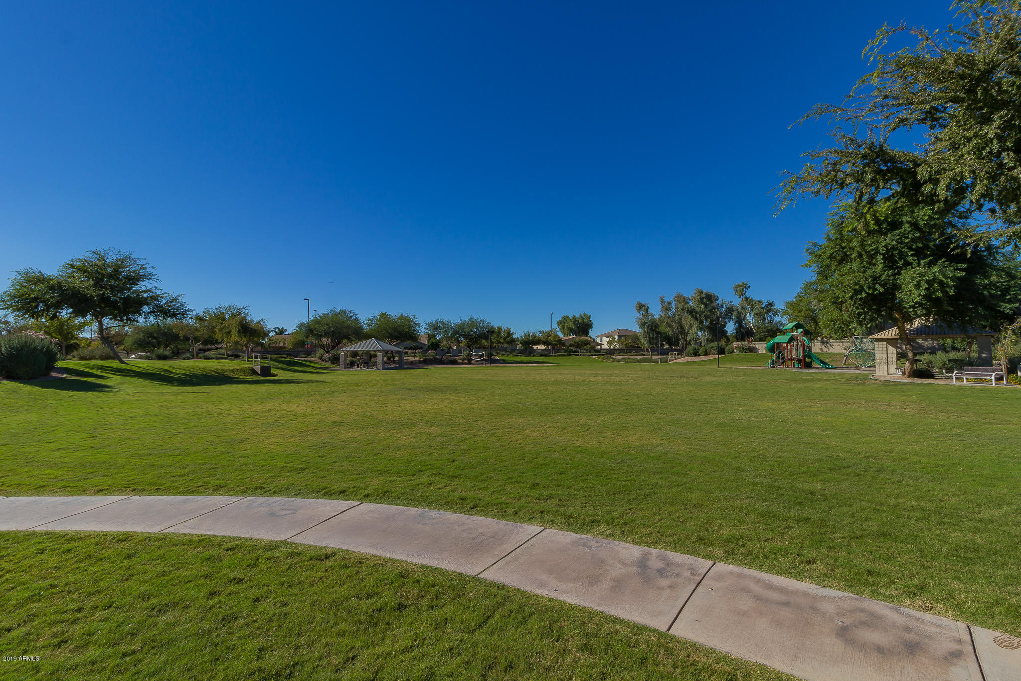 4337 East Del Rio Street Gilbert, AZ 85295 - Photo 30 of 34 E) COMMUNITY