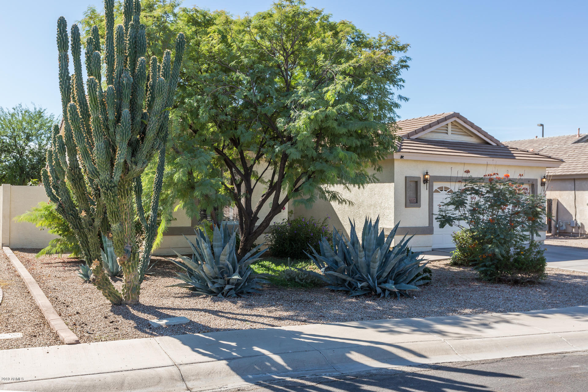 4337 East Del Rio Street Gilbert, AZ 85295 - Photo 3 of 34 3) FRONT OF HOME