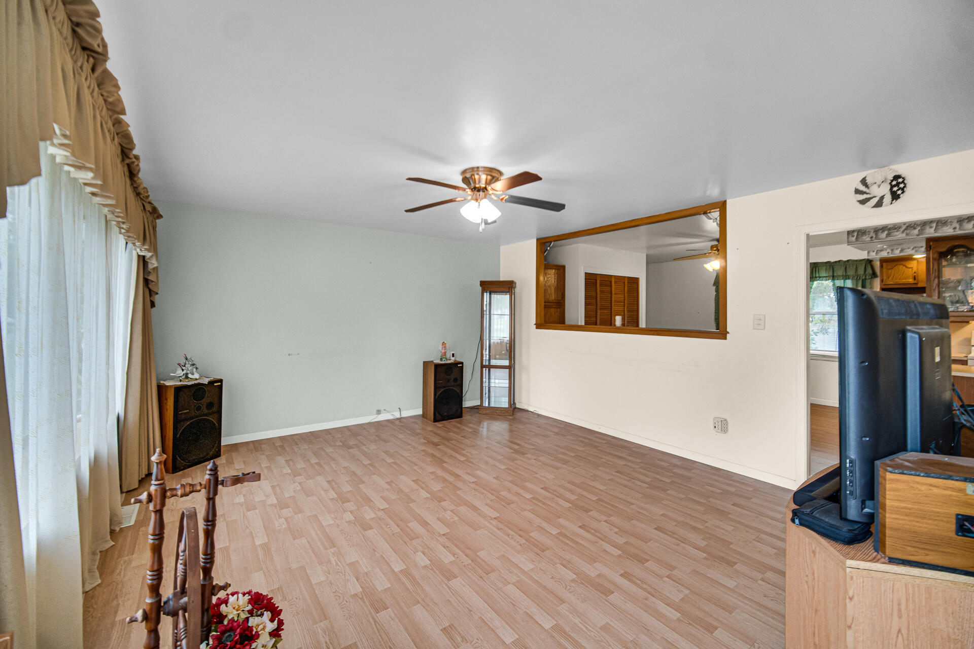 628 Oxbow Road Valparaiso, IN 46385 - Photo 1 of 19 1920x1280