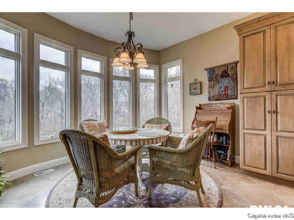 700 Epping Court Springfield, IL 62711 - Photo 13 of 29