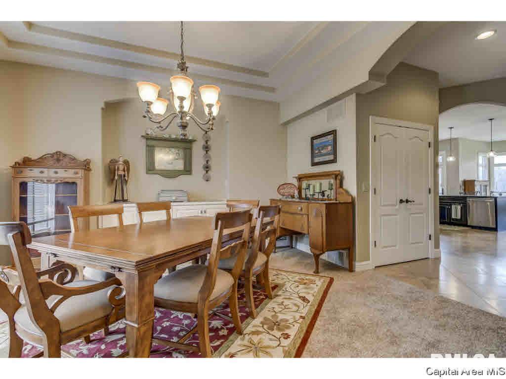 700 Epping Court Springfield, IL 62711 - Photo 3 of 29