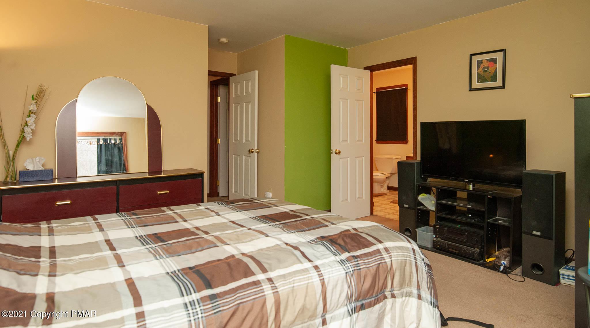 135 Rabbit Court Bushkill, PA 18324 - Photo 17 of 24 Master Bedroom view 4