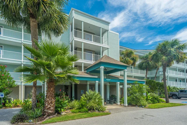 $525,000 | 152 West Mariners Cay Drive, Unit 152, Folly Beach, SC 29412