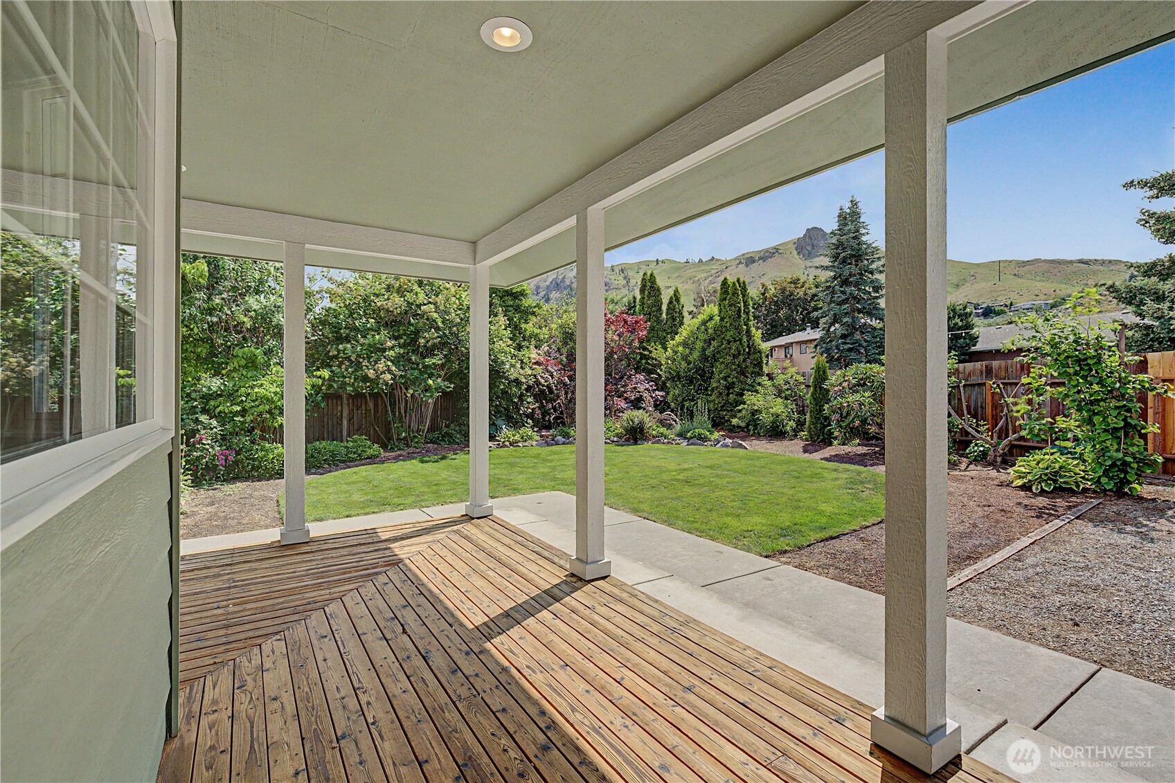 718 Kriewald Court Wenatchee, WA 98801 - Photo 13 of 37