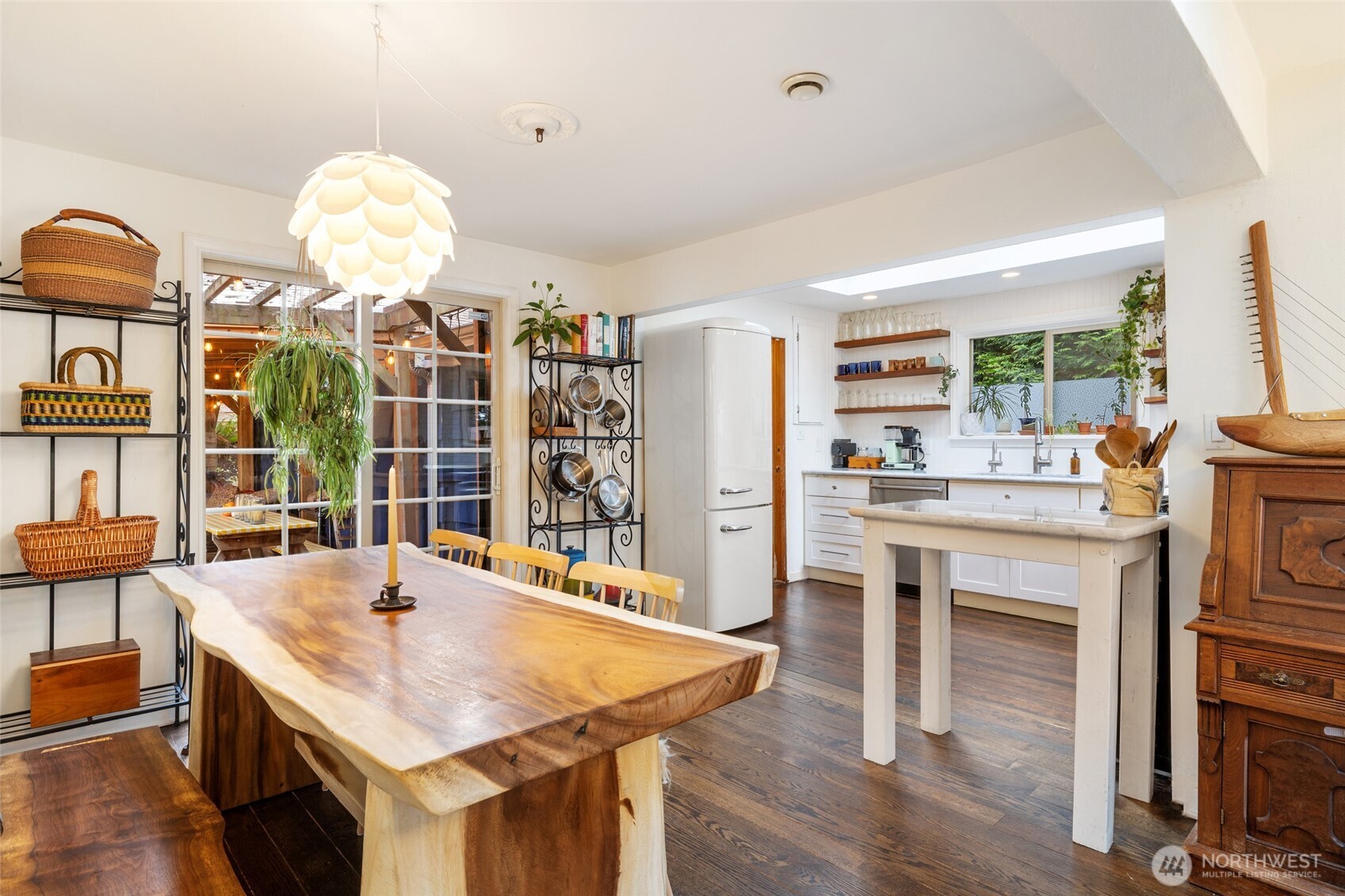 1018 Walnut Street Edmonds, WA 98020 - Photo 6 of 32 Gallery Image 6