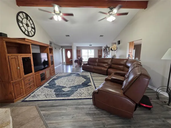 $3,300 | 484 County Road 4149, Grandview, TX 76050