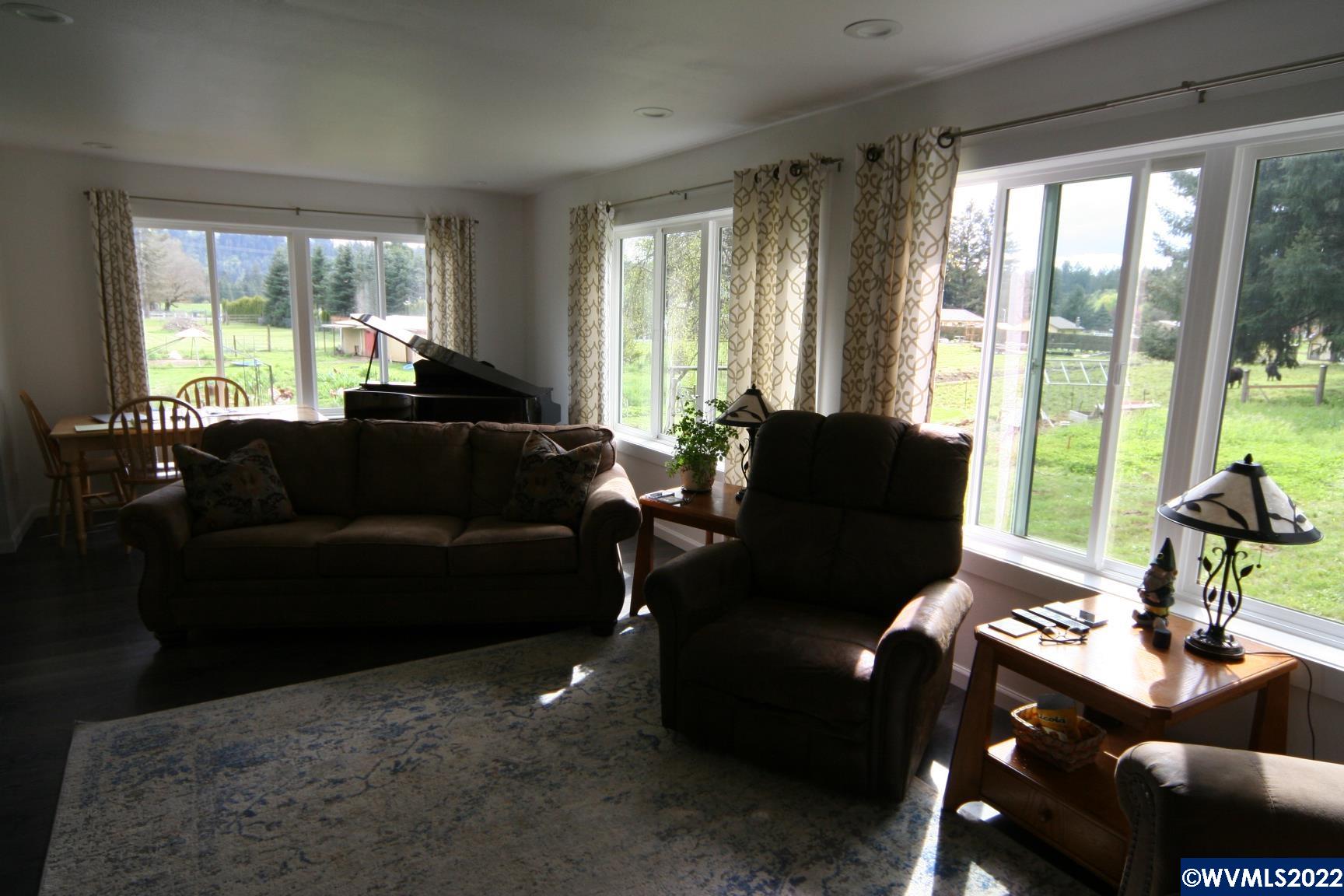 10977 Silbernagel Road Southeast Stayton, OR 97383 - Photo 19 of 36 Gallery Image 19