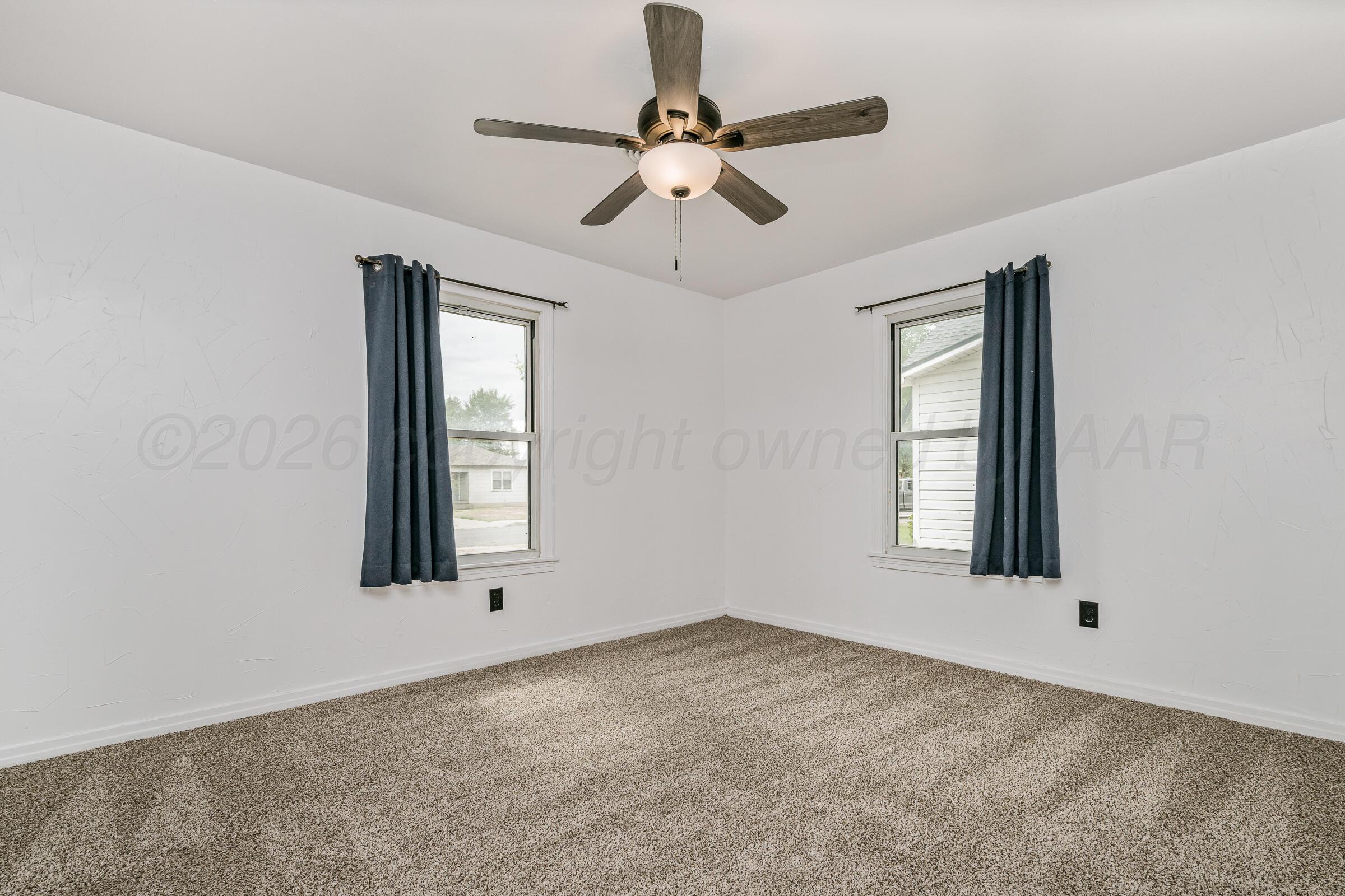 4114 South Travis Street Amarillo, TX 79110 - Photo 10 of 18 4114 S Travis St 14