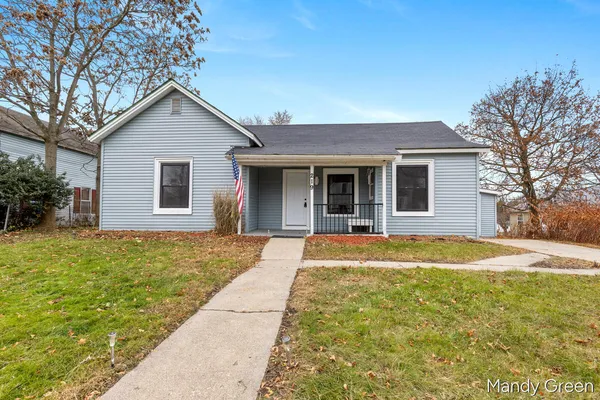 $170,000 | 219 North 3rd Street, Edmore, MI 48829