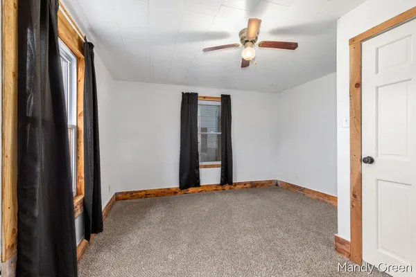 $170,000 | 219 North 3rd Street, Edmore, MI 48829
