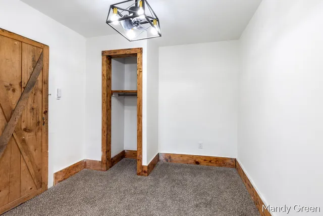 $177,900 | 219 North 3rd Street, Edmore, MI 48829