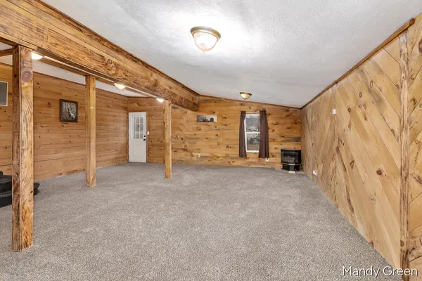$170,000 | 219 North 3rd Street, Edmore, MI 48829