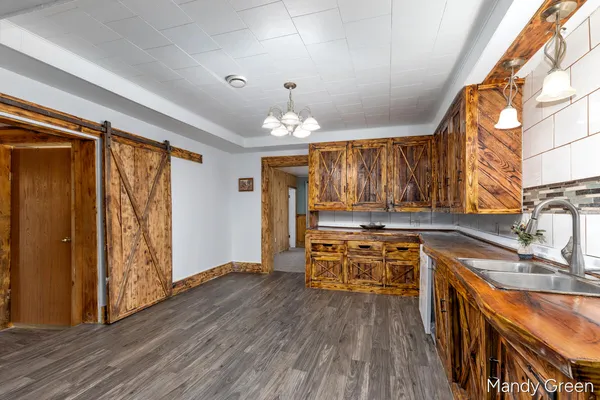 $170,000 | 219 North 3rd Street, Edmore, MI 48829