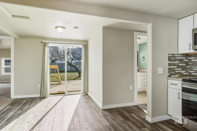 $360,000 | 20871 Academy Road, Greenleaf, ID 83626