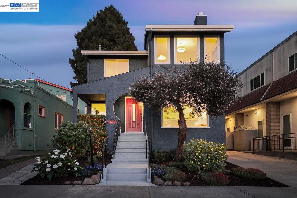 1329 Ordway Street Berkeley, CA 94702 - Photo 3 of 47 a front view of a house