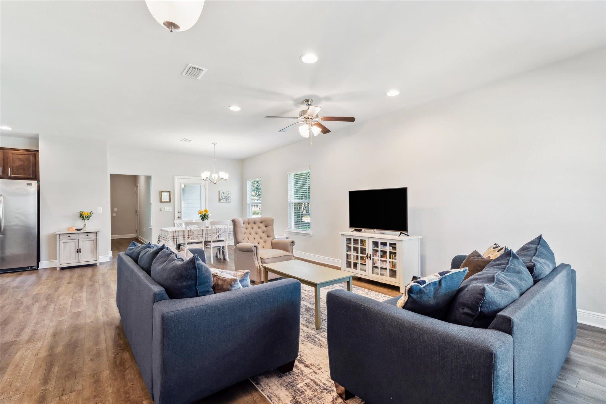 1203 Lavender Lane Foley, AL 36535 - Photo 4 of 58 Living Room