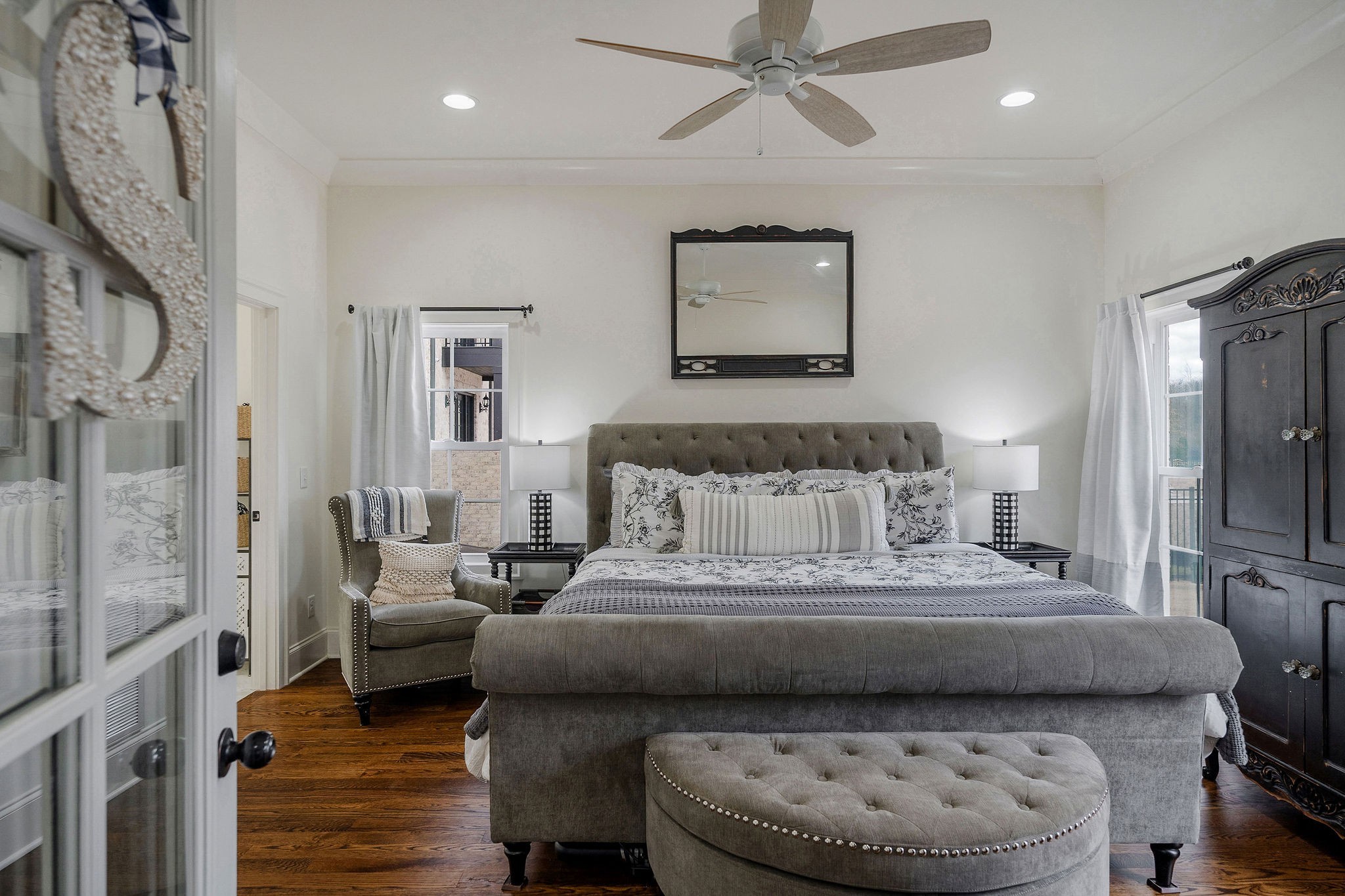 2945 Siegel Road Murfreesboro, TN 37129 - Photo 24 of 59 a en suite bathroom with a toilet sink and a mirror