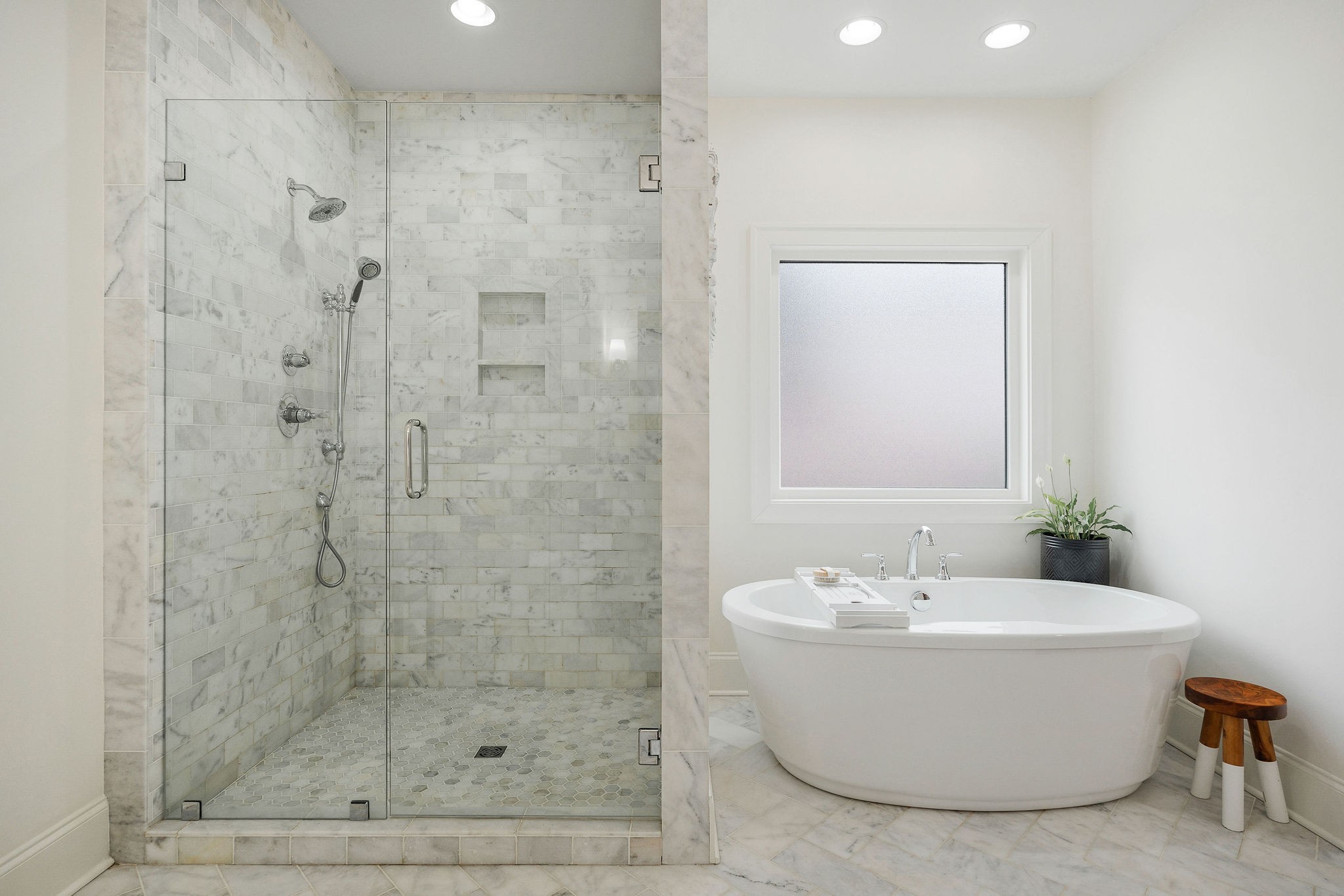 2945 Siegel Road Murfreesboro, TN 37129 - Photo 27 of 59 a bathroom with a bathtub and shower