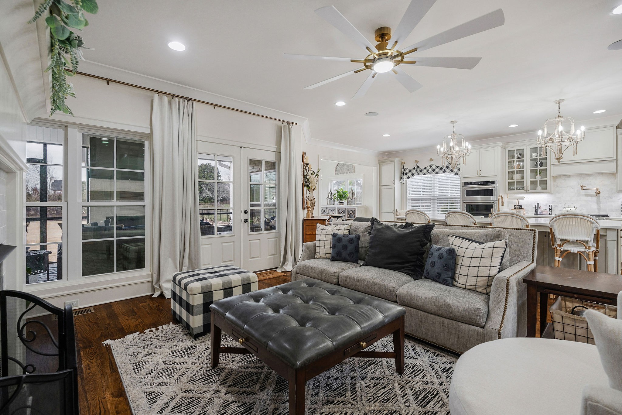 2945 Siegel Road Murfreesboro, TN 37129 - Photo 9 of 59 a living room with furniture and a large window