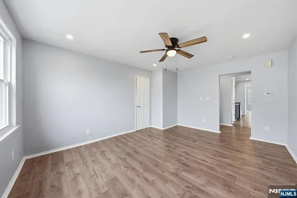 $2,400 | 462 Kingsland Avenue, Unit 2, Lyndhurst, NJ 07071