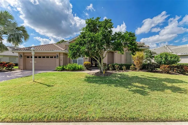 $660,000 | 8122 Waterview Boulevard, Lakewood Ranch, FL 34202