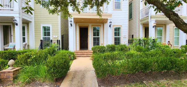 $4,850 | 11 West Rafters Row, The Woodlands, TX 77380