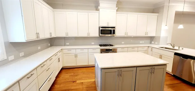 $4,850 | 11 West Rafters Row, The Woodlands, TX 77380