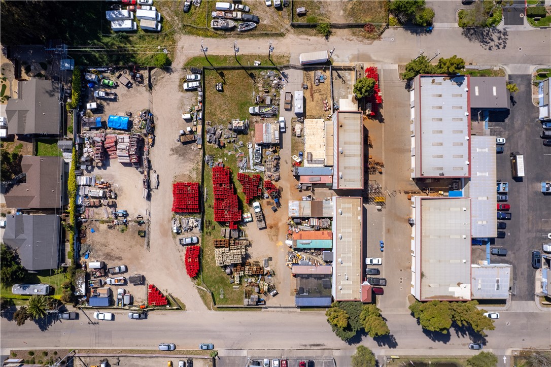 978 Griffin Street Grover Beach, CA 93433 - Photo 2 of 12