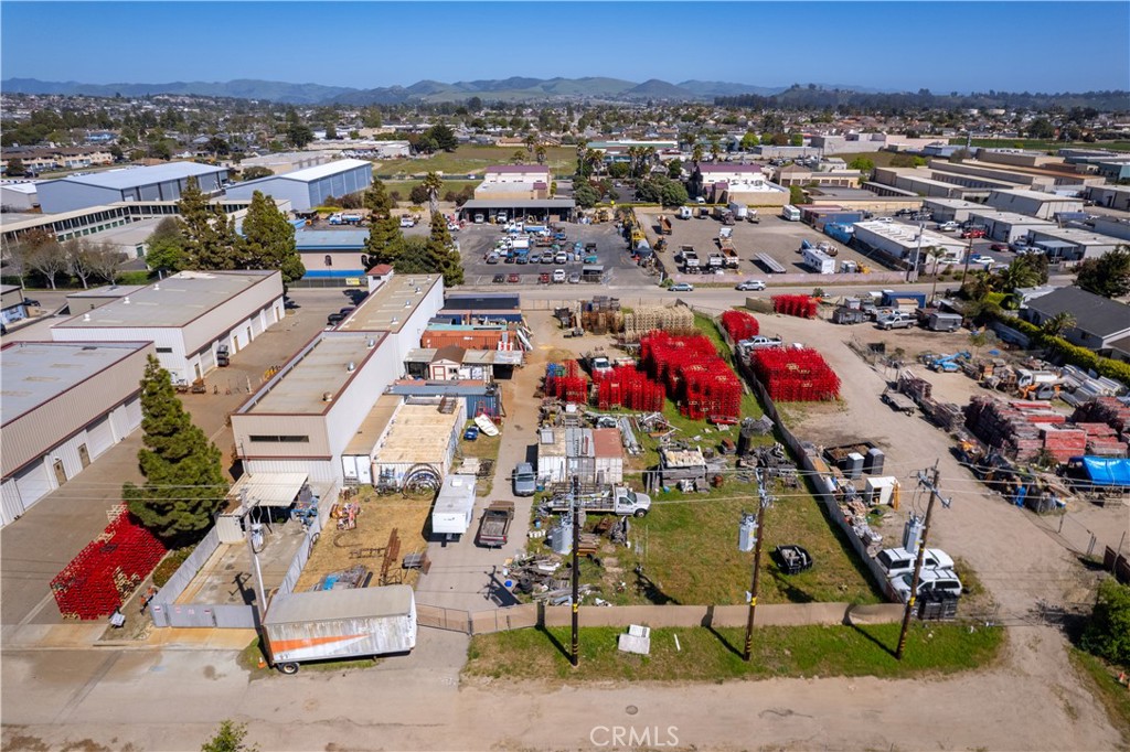 978 Griffin Street Grover Beach, CA 93433 - Photo 4 of 12