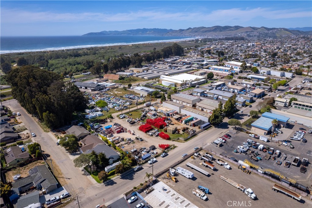 978 Griffin Street Grover Beach, CA 93433 - Photo 6 of 12